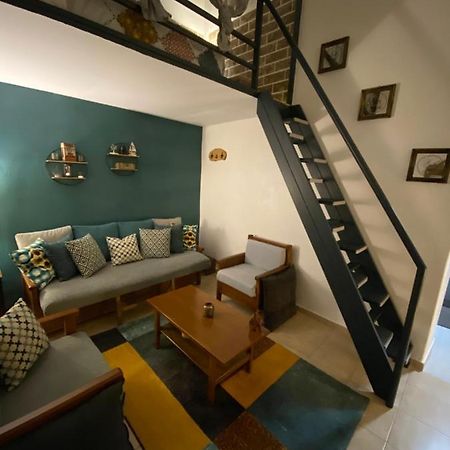 Small Cosy House Lavrion Apartment Exterior foto